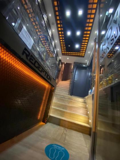 Nova Park Suite Hotel-BOMONTI - image 1