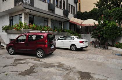 Biter Hotel - image 15