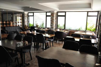 Biter Hotel - image 20