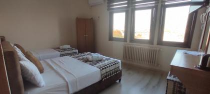Biter Hotel - image 5