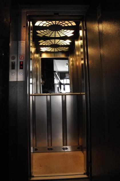 Hotel Taksim Home - image 6