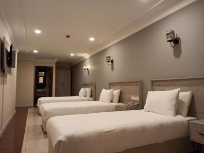 Marina Park Hotel - image 20