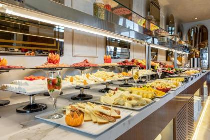 Beethoven Senfoni Hotel - image 17