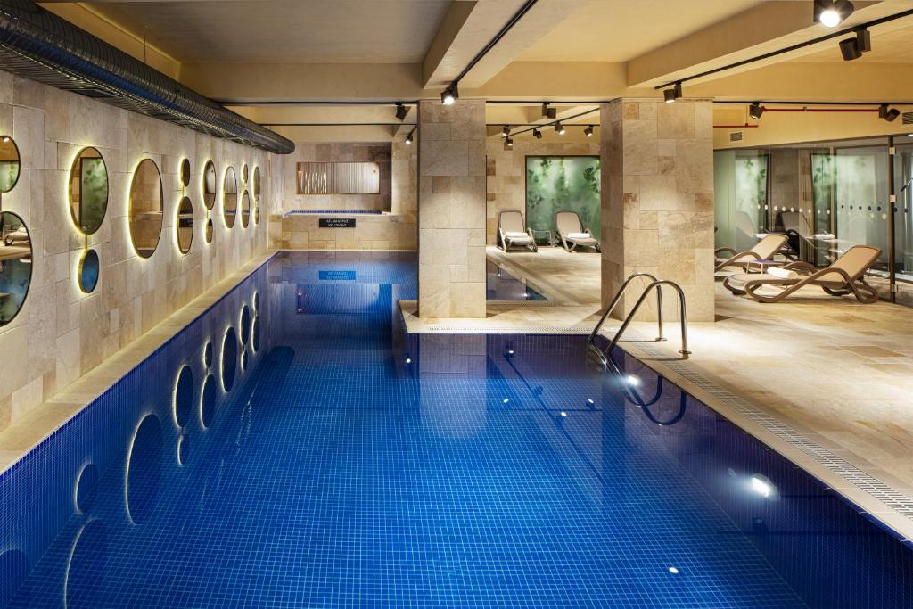 Delta Hotels By Marriott Istanbul Halic - image 4
