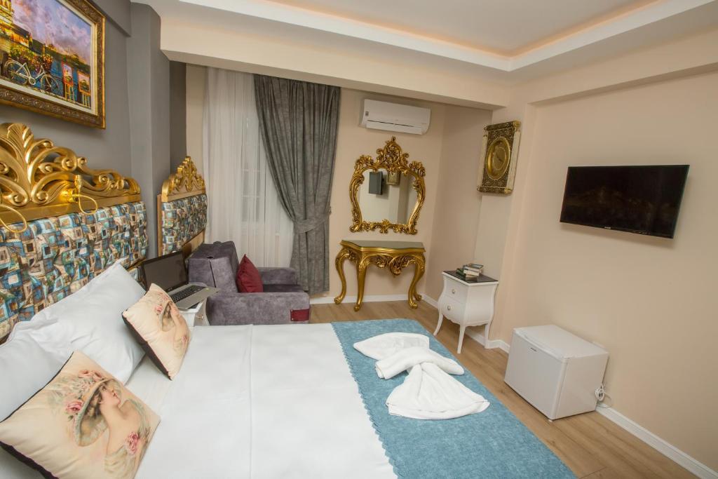 Atlantis Royal Hotel - image 6