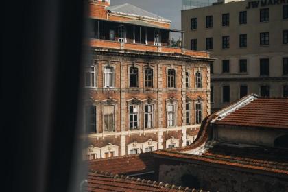PANDAN KARAKOY SUİT - image 9