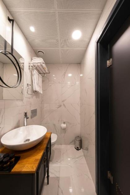 Ferman Port Hotel - image 11