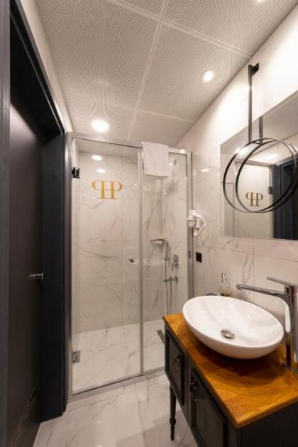 Ferman Port Hotel - image 12