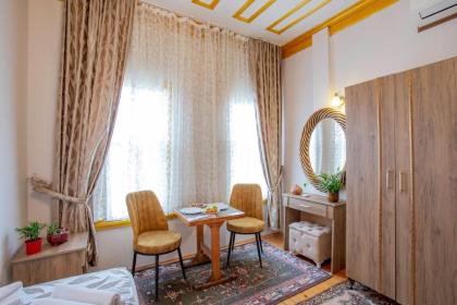 April Story Apart Hotel - image 11