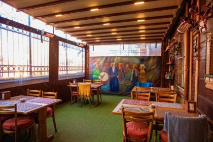 April Hotel - image 4