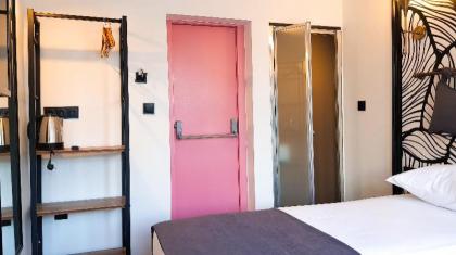 Casa Rosa Suites - image 17