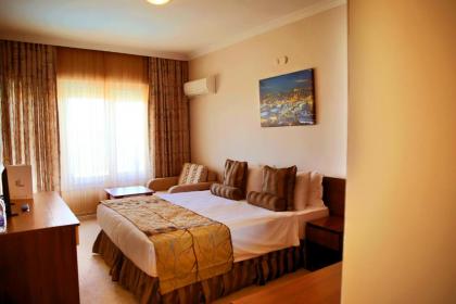 Grand Sile Hotel - image 1