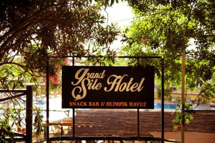 Grand Sile Hotel - image 20
