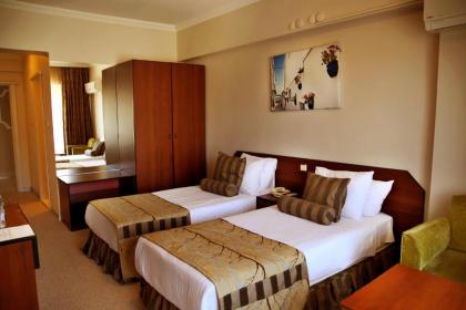 Grand Sile Hotel - image 5