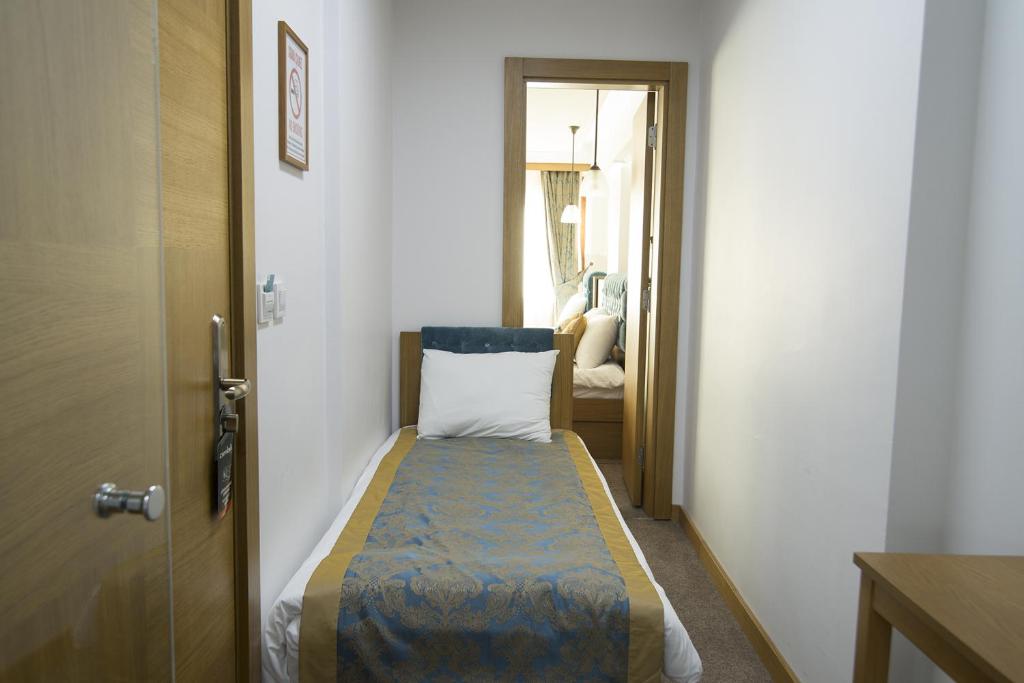 Cumbali Suite Hotel - image 3