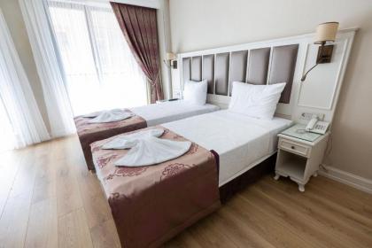 Villa Sweet Hotel - image 16