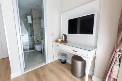 Villa Sweet Hotel - image 18