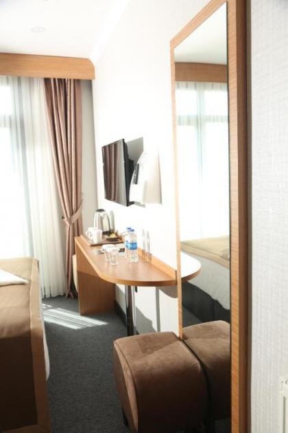 Otel Grand Lark İstanbul - image 10