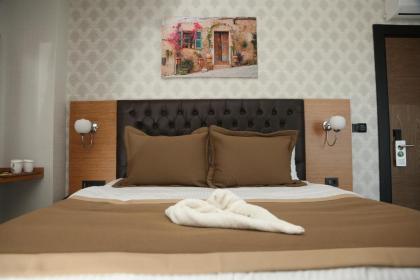 Otel Grand Lark İstanbul - image 17