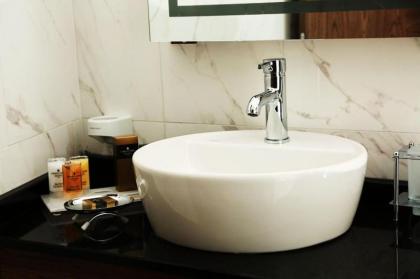 Otel Grand Lark İstanbul - image 2