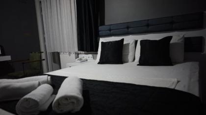 Karaca Suite - image 20