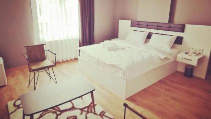 Karaca Suite - image 8