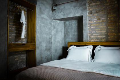 Roya Rooms - image 15