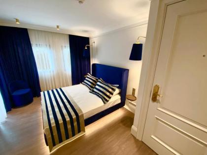 A11 HOTEL Exclusive - image 1