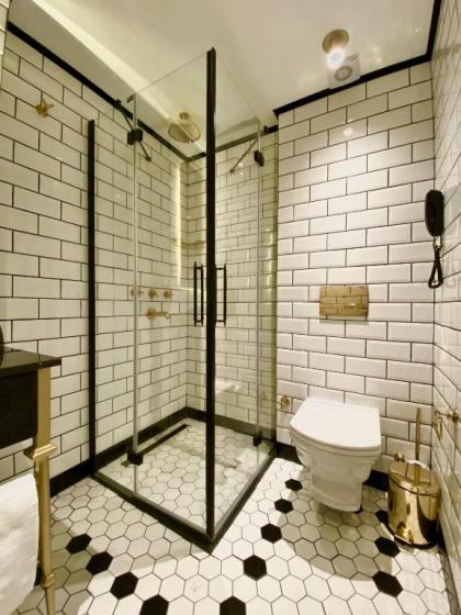 A11 HOTEL Exclusive - image 4