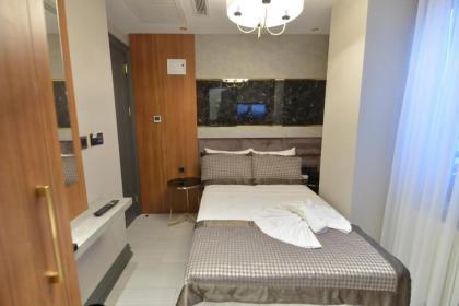 Santra Hotel - image 4
