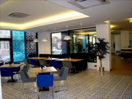 Tempo Suites Airport - image 2