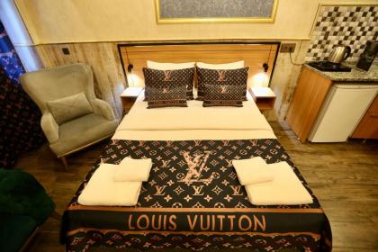 Maranda Suit Hotel - image 19