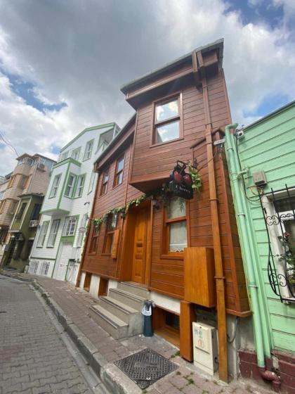 New Cherry Hotel - image 28