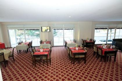NY WORLD HOTEL - image 12