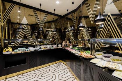 Ramada by Wyndham Istanbul Golden Horn - image 4