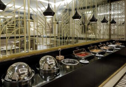 Ramada by Wyndham Istanbul Golden Horn - image 5