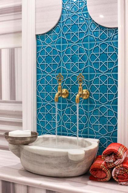 Great Fortune Design Hotel - image 14
