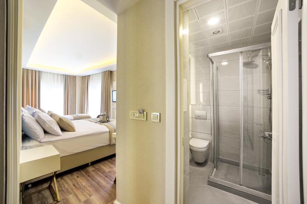 Great Fortune Design Hotel - image 4