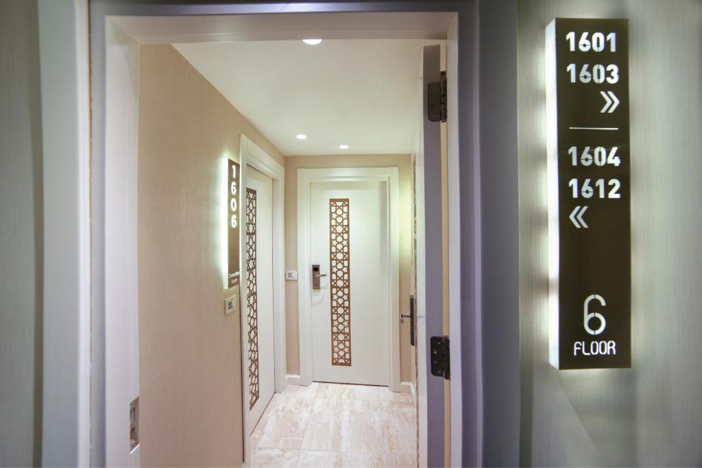 Great Fortune Design Hotel - image 7