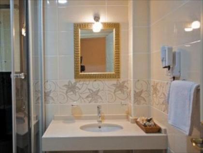 White House Hotel Istanbul - image 1