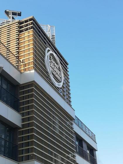 Grand Residence