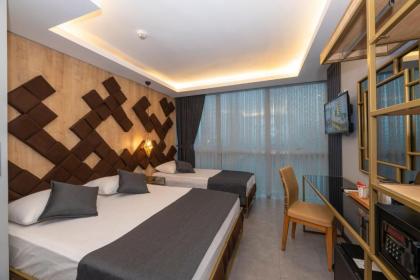 Fly And Stay Airport Hotel - image 14