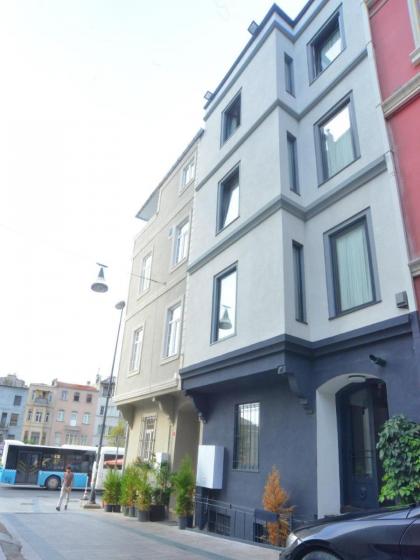 Taxim No 18 BOUTİQUE