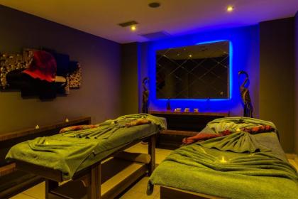Atro Hotel - image 11