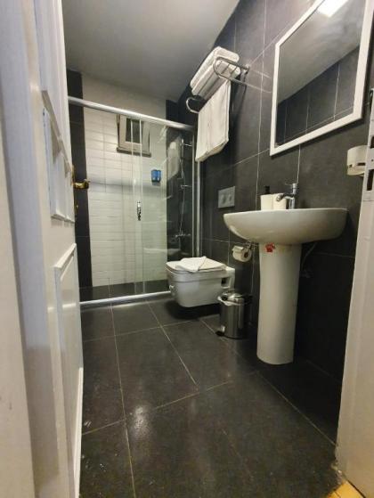 Kazancı Apartmanı - image 12