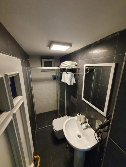 Kazancı Apartmanı - image 7