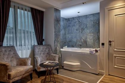 The Bold Hotel - image 11