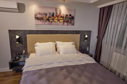 The Bold Hotel - image 12