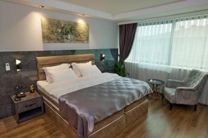 The Bold Hotel - image 14
