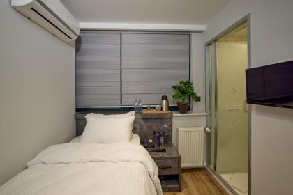 The Bold Hotel - image 3